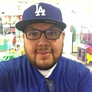 Meet your Posher, Adan